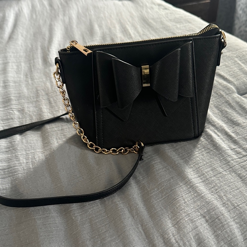 Stylish Black Bow Crossbody Bag